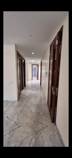 4 BHK Builder Floor – Entrance View at Greater Kailash ii - for Rent