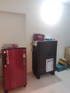 1 BHK Apartment For Sale in T.N Lokseva CHS