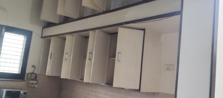 undefined, shivalik colony 3 Bedroom 200 Sq.Yd. Builder Floor In Shivalik Colony Delhi 9494747