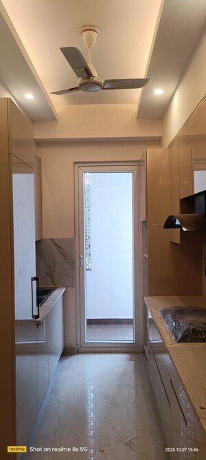 Bathroom in 3.5 BHK Builder Floor at Raj One Good Earth, Sector 71 – for Sale