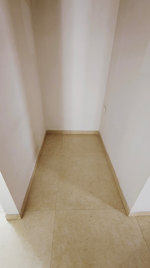 Room in 2 BHK Apartment at Lodha Palava Downtown Dombivli East, Dombivli East – for Rent