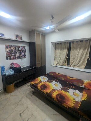 Bedroom in 3.5 BHK Villa at Chembur – for Rent