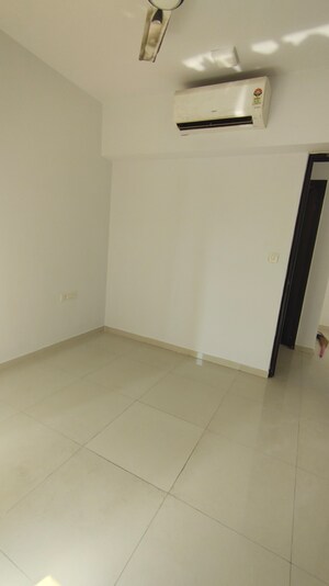 Room in 1 BHK Apartment at Lodha Palava Downtown Dombivli East, Dombivli East – for Rent