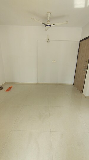 Room in 1 BHK Apartment at Lodha Palava Downtown Dombivli East, Dombivli East – for Rent