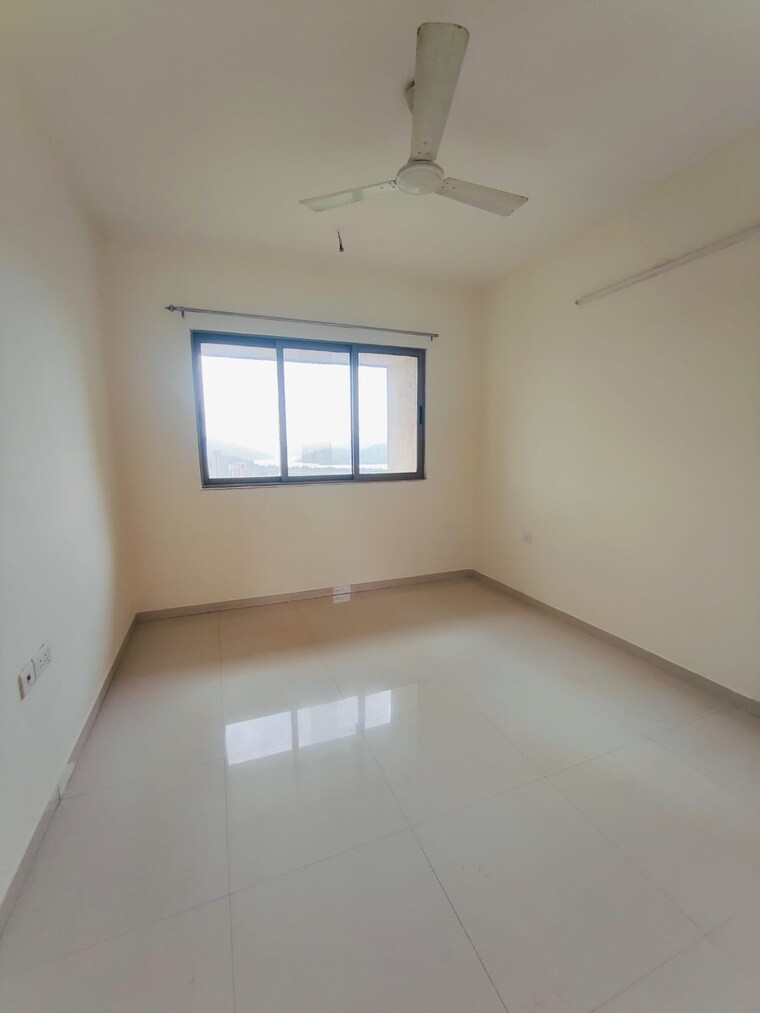 Room, mahavir-kalpavruksha 1 Bedroom 340 Sq.Ft. Apartment In Ghodbunder Road Thane 9494821