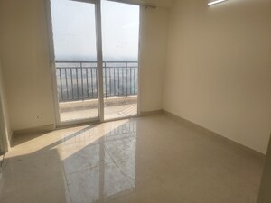 Room in 2 BHK Apartment at Signature The Millennia 3, Sector 37d – for Rent
