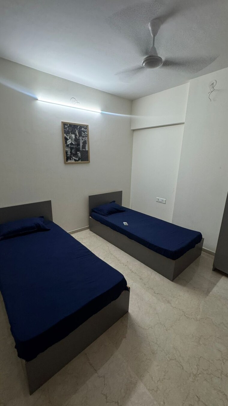 Living Room, bandra west Pg For Boys & Girls In Bandra West 9494856