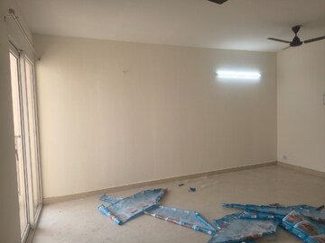 Room in 2 BHK Apartment at Signature The Millennia 3, Sector 37d – for Rent