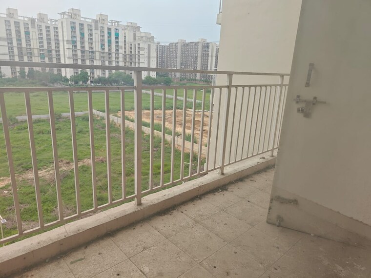Balcony, suncity-avenue-102 2 Bedroom 632 Sq.Ft. Apartment In Sector 102 Gurgaon 9494904