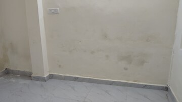 Room in 2 BHK Builder Floor at Kalkaji – for Rent