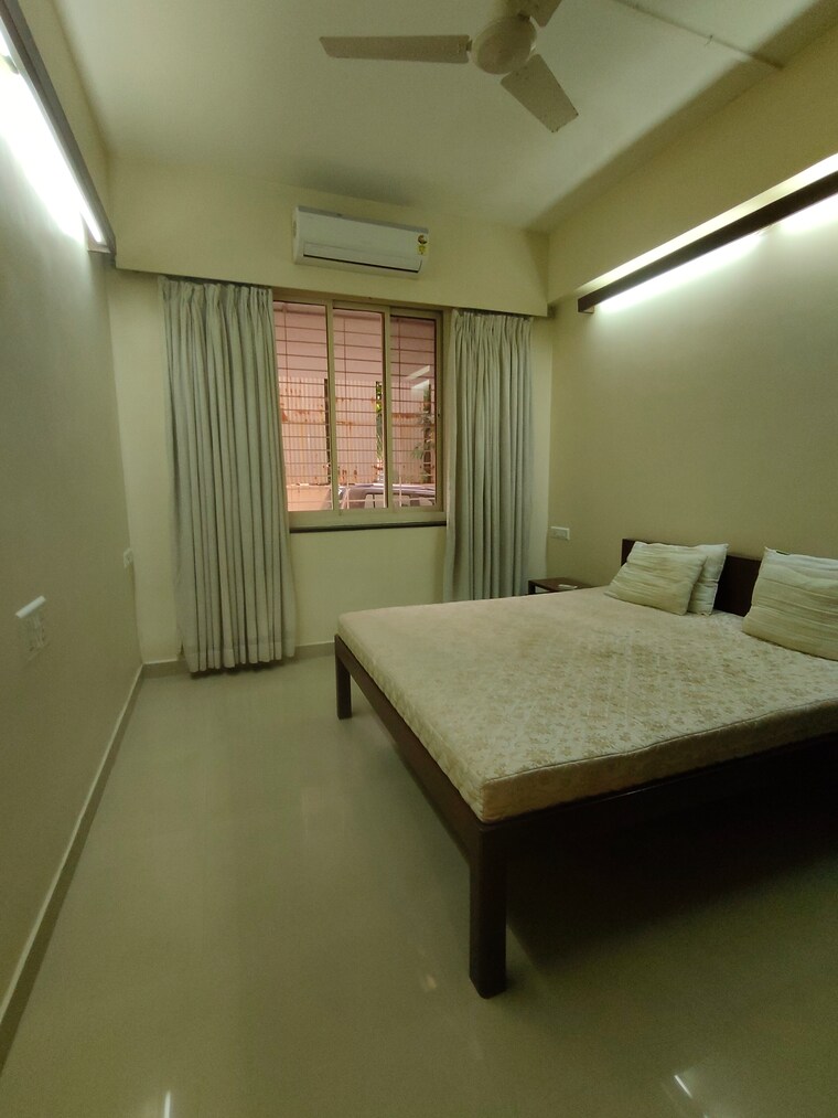 Bedroom, prabhadevi 1 Bedroom 500 Sq.Ft. Apartment In Prabhadevi Mumbai 9494984