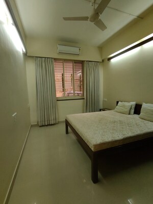 Bedroom in 1 BHK Apartment at Prabhadevi – for Rent