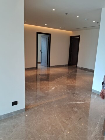 Room in 3 BHK Apartment at Supertech Czar Suites, Omicron I Greater Noida – for Sale