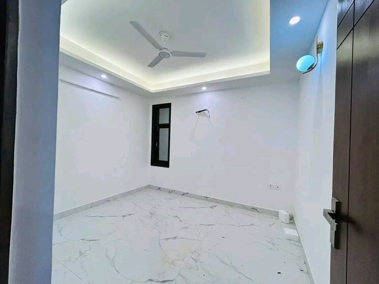 Room, saket 3 Bedroom 1250 Sq.Ft. Builder Floor In Saket Delhi 9495010