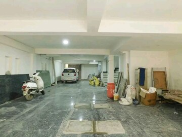 Parking in 3 BHK Builder Floor at Saket – for Rent