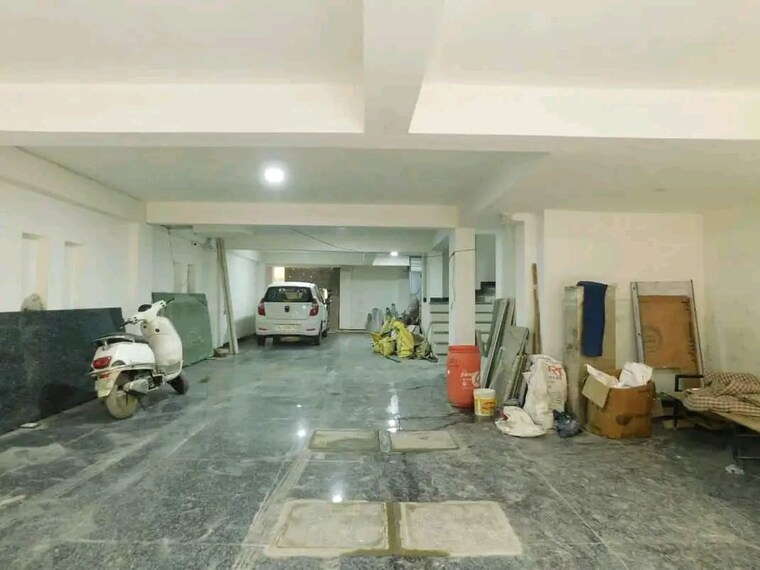  Parking, saket 3 Bedroom 1250 Sq.Ft. Builder Floor In Saket Delhi 9495010