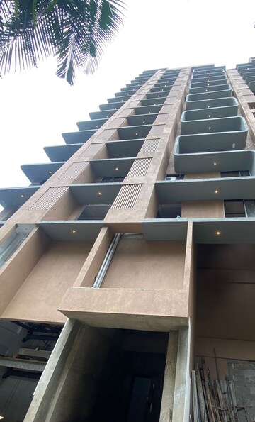 Staircase in 5 BHK Apartment at Natu 9 Bhalchandra, Dadar East – for Sale