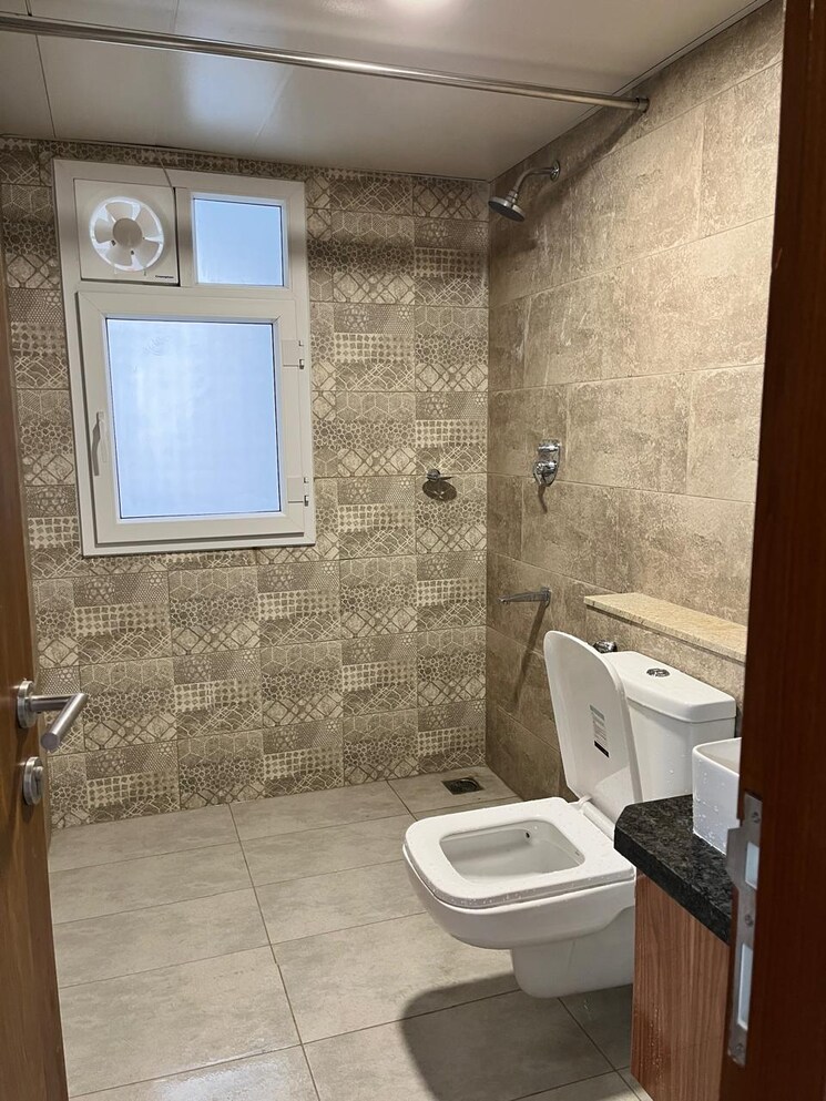 Bathroom, mahendra-aarna 3 Bedroom 1500 Sq.Ft. Apartment In Electronic City Phase ii Bangalore 9494990