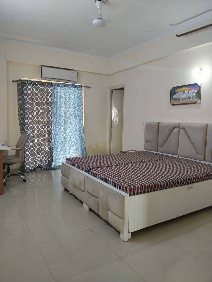 Bedroom, gaur-city-2-14th-avenue 2 Bedroom 985 Sq.Ft. Apartment In Sector 16c Greater Noida Greater Noida 9495030