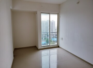 Room in 2 BHK Apartment at Tanvi Eminence, Mira Road – for Rent