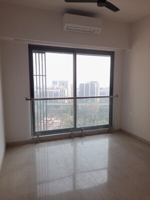 Room in 3 BHK Apartment at Adani Ten BKC, Bandra East – for Rent