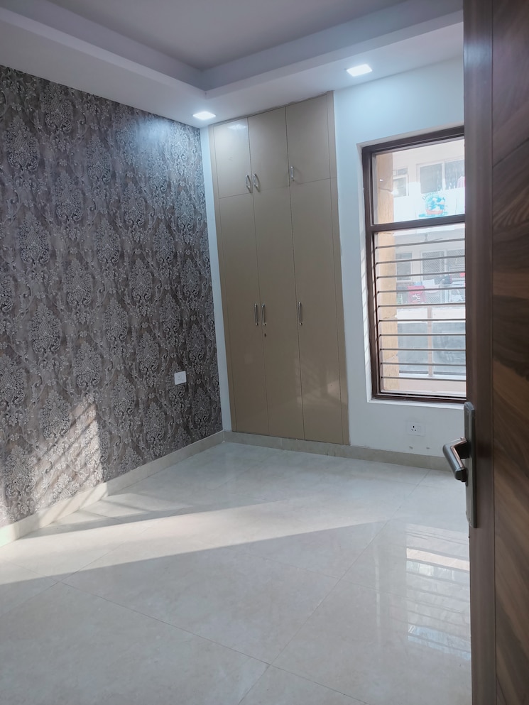 Room, amolik-residency 3 Bedroom 1740 Sq.Ft. Builder Floor In Sector 86 Faridabad 9495276