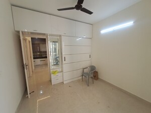 Room in 2 BHK Apartment at Signature The Millennia 3, Sector 37d – for Rent