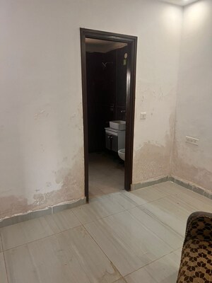 Room in 3 BHK Apartment at Pir Machalla – for Rent