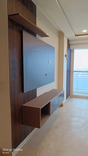 Room in 3 BHK Apartment at Ambience Tiverton, Sector 50 – for Rent