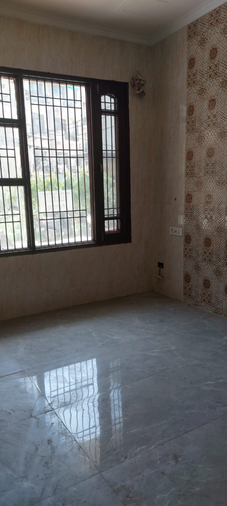 Room, dhakoli 2 Bedroom 900 Sq.Ft. Apartment In Dhakoli Zirakpur 9495128
