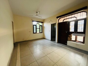 Room in 2 BHK Independent House at Krishna Palace Faridabad, Sector 15a – for Rent