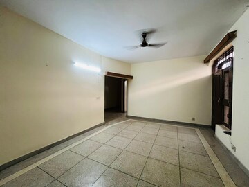 Room in 2 BHK Independent House at Krishna Palace Faridabad, Sector 15a – for Rent