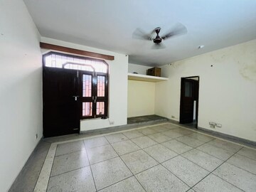 Room in 2 BHK Independent House at Krishna Palace Faridabad, Sector 15a – for Rent