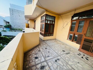 Bedroom in 2 BHK Independent House at Krishna Palace Faridabad, Sector 15a – for Rent