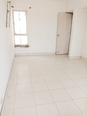 Room in 2 BHK Apartment at Sunshine Enclave New Town, New Town – for Sale