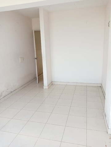 Room in 2 BHK Apartment at Sunshine Enclave New Town, New Town – for Sale