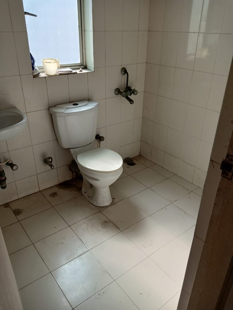 Bathroom, sunshine-enclave-new-town 2 Bedroom 1050 Sq.Ft. Apartment In New Town Kolkata 9495257