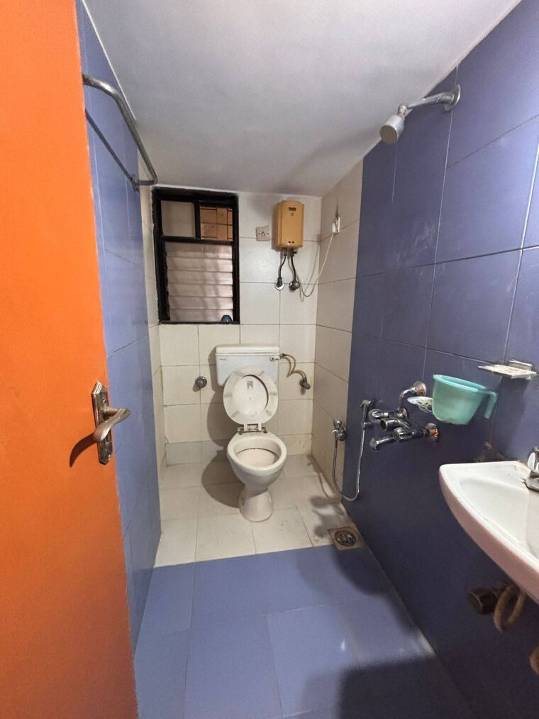 Bathroom, satellite-garden 2 Bedroom 950 Sq.Ft. Apartment In Goregaon East Mumbai 9495273