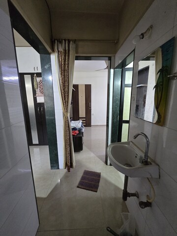 Building Lobby in 1 BHK Apartment at Matoshree Pearl Bhandup, Bhandup West – for Rent