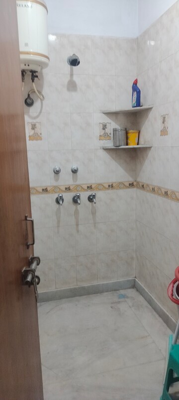 Bathroom in 2 BHK Apartment at Janakpuri – for Rent