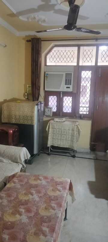 Living Room in 2 BHK Apartment at Janakpuri – for Rent