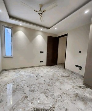 Room in 2 BHK Builder Floor at Chattarpur – for Rent