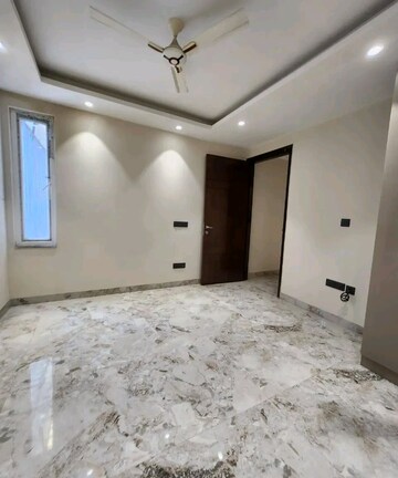 Room in 2 BHK Builder Floor at Chattarpur – for Rent