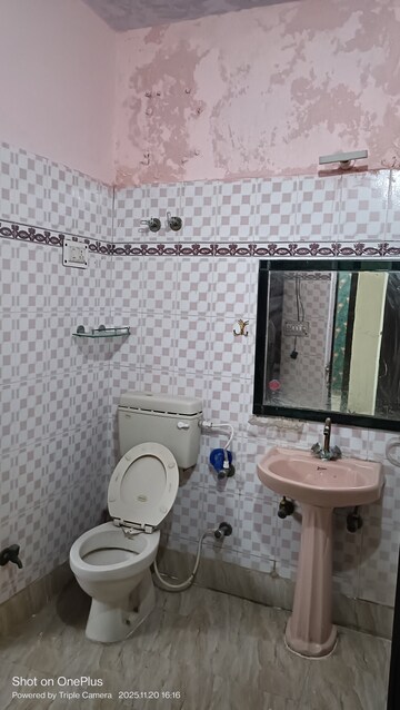 Bathroom in 3 BHK Builder Floor at Ashoka Enclave 3, Sector 35 – for Rent