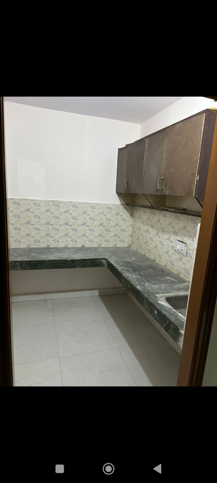 Kitchen, dlf-cyber-city 1 Bedroom 650 Sq.Ft. Builder Floor In Sector 24 Gurgaon 9495341