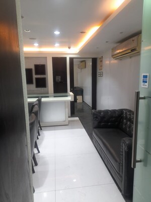  2 BHK Apartment at Vile Parle West – for Sale