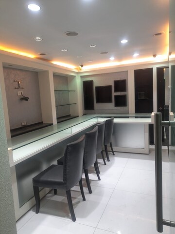  2 BHK Apartment at Vile Parle West – for Sale