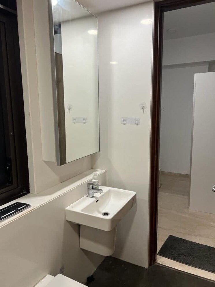Bathroom, worli 3 Bedroom 1266 Sq.Ft. Apartment In Worli Mumbai 9495342