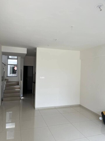 Room in 3 BHK Independent House at Gera Planet Of Joy, Kharadi – for Rent