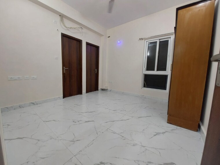 Room, kundan-plaza 3 Bedroom 1230 Sq.Ft. Apartment In Chinar Park Kolkata 9495356